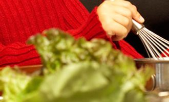wisking-salad-750x250